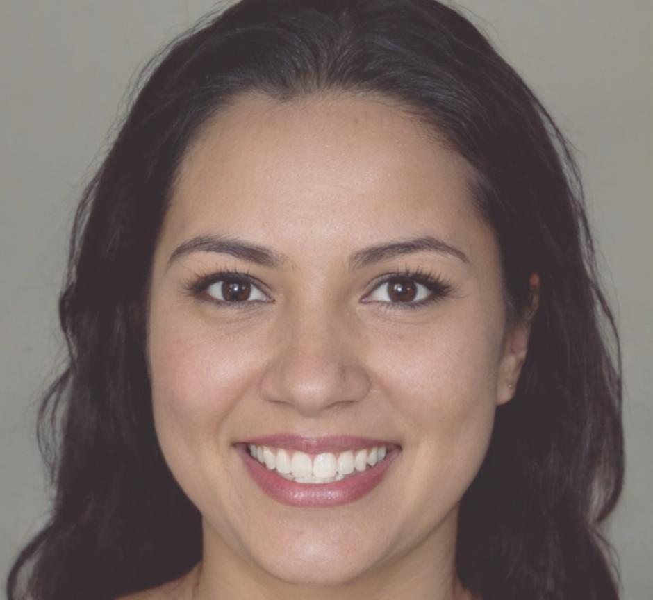 Marta Vilaverde explicando su experiencia con la planificación financiera familiar